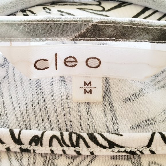 2/$35 Cleo Sheer Layered Tropical Print Summer Top Size M EUC - Picture 4 of 15